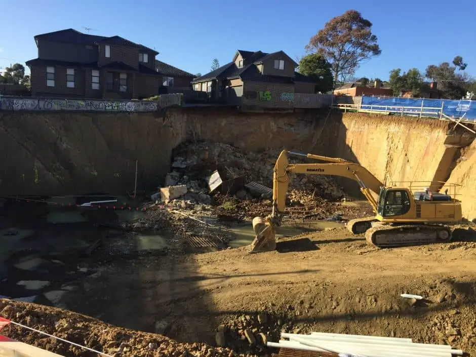 A large excavation area with an excavator working on site preparation, reflecting Earthworks Hawkes Bay’s capability in major earthmoving projects.
